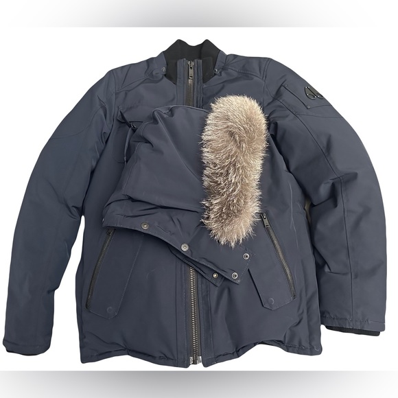 Moose Knuckles Lingan Parka in Navy - Size S - Picture 14 of 16